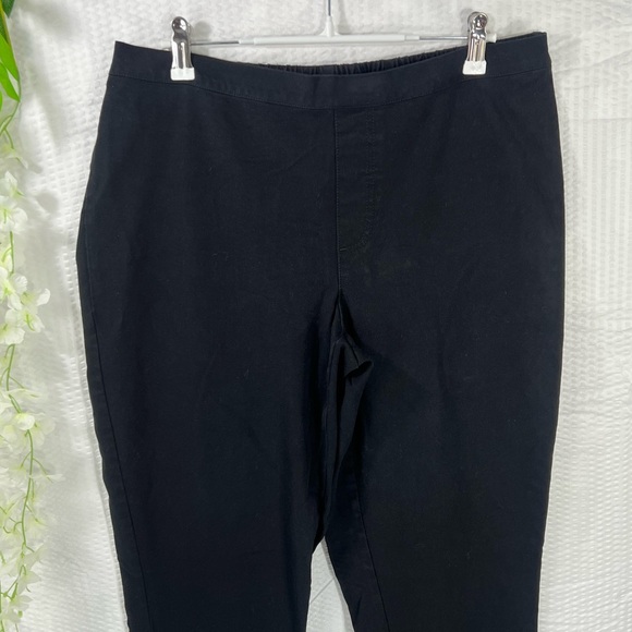 Isaac Mizrahi Live! Comfortable Stretch Crop Pants w/ Side Slit Hem Blk Reg 14 - Picture 3 of 11